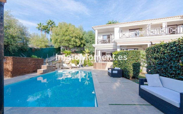 Wiederverkauf - Villa - Marbella - Nueva Andalucía