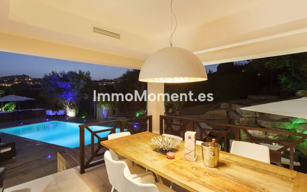 Wiederverkauf - Villa - Marbella - Nueva Andalucía