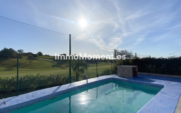 Revente - Villa - Estepona  - Estepona Centro