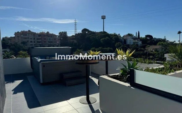 Reventa - Villa - Marbella - Elviria