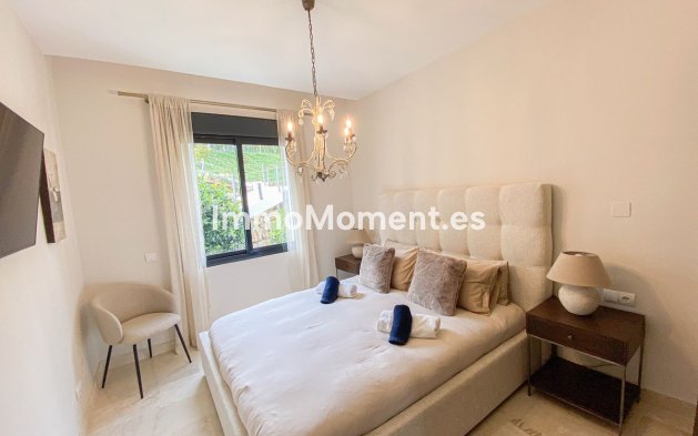 Reventa - Villa - Marbella - Elviria