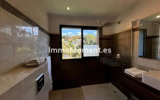 Reventa - Villa - Marbella - Elviria