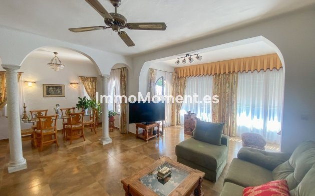 Reventa - Villa - Marbella - Guadalmina Alta