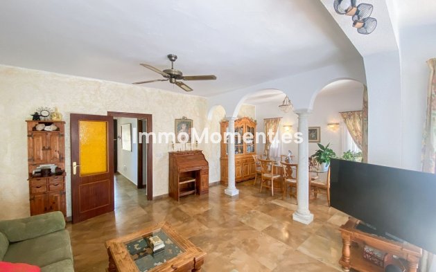 Reventa - Villa - Marbella - Guadalmina Alta