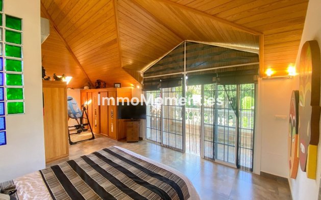 Reventa - Villa - Marbella - Guadalmina Alta