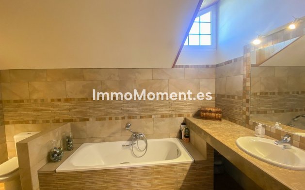 Reventa - Villa - Marbella - Guadalmina Alta