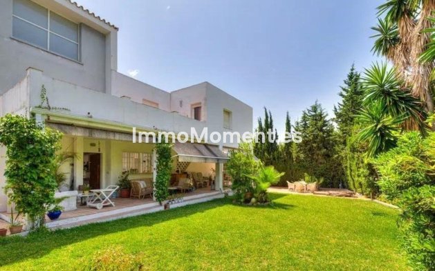 Revente - Villa - Marbella - Nueva Andalucía