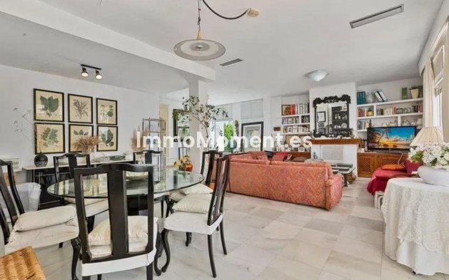 Revente - Villa - Marbella - Nueva Andalucía