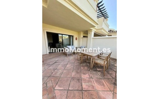 Resale - Apartment - Benahavís - Benahavís Centro