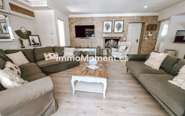 Revente - Villa - Marbella - Nueva Andalucía