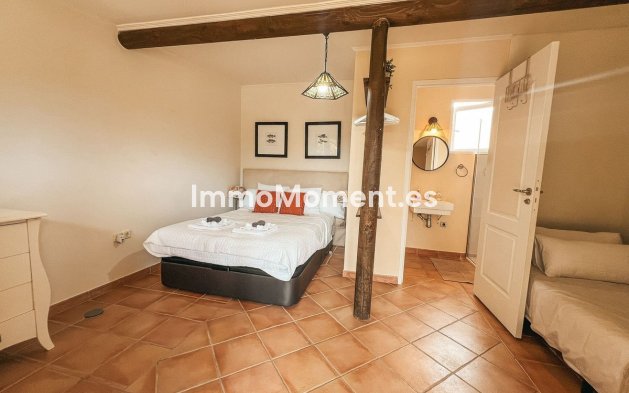 Revente - Villa - Marbella - Nueva Andalucía