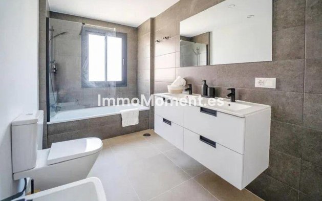 Wiederverkauf - Reihenhaus - Estepona  - Cancelada