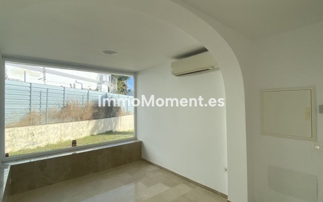 Reventa - Villa independiente - Estepona  - New Golden Mile