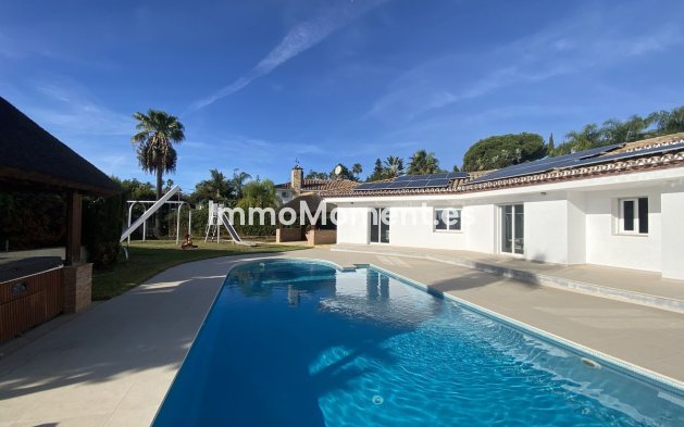 Reventa - Villa independiente - Estepona  - New Golden Mile