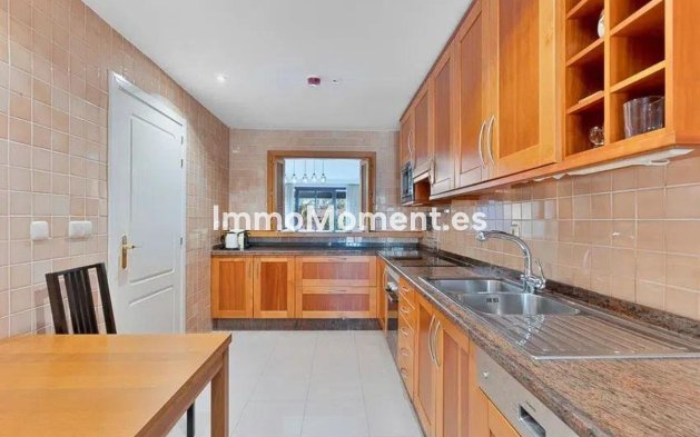 Wiederverkauf - Wohnung - Marbella - San Pedro de Alcántara