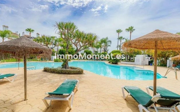 Revente - Maison mitoyenne - Estepona  - Costalita