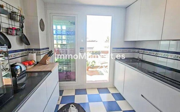 Wiederverkauf - Wohnung - Estepona  - Selwo