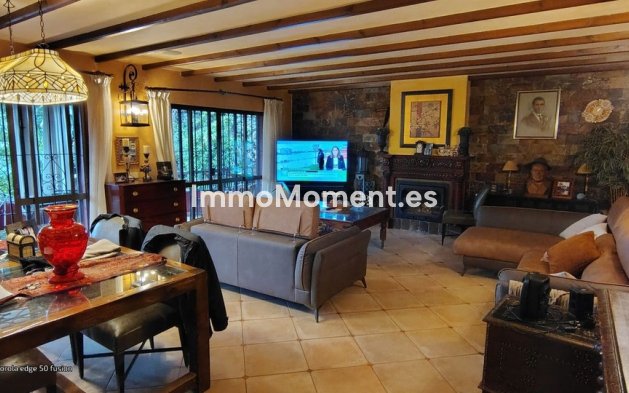 Resale - Villa - Marbella - Río Real