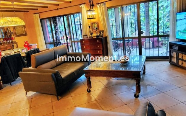 Resale - Villa - Marbella - Río Real