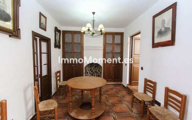 Reventa - Adosado - Interior  - Guaro