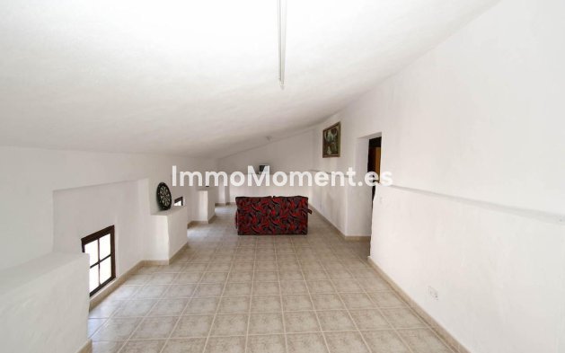 Reventa - Adosado - Interior  - Guaro