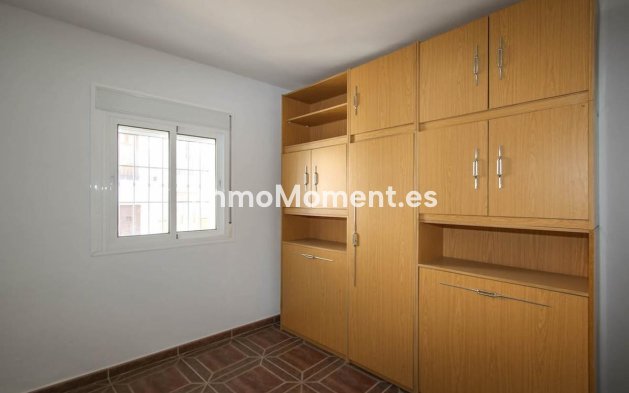 Reventa - Adosado - Interior  - Guaro