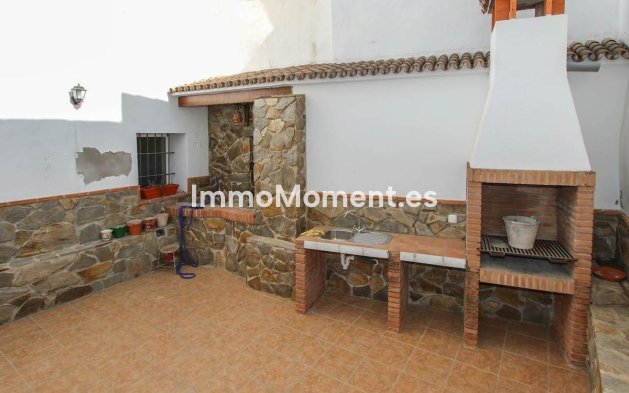 Reventa - Adosado - Interior  - Guaro