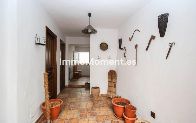 Reventa - Adosado - Interior  - Guaro