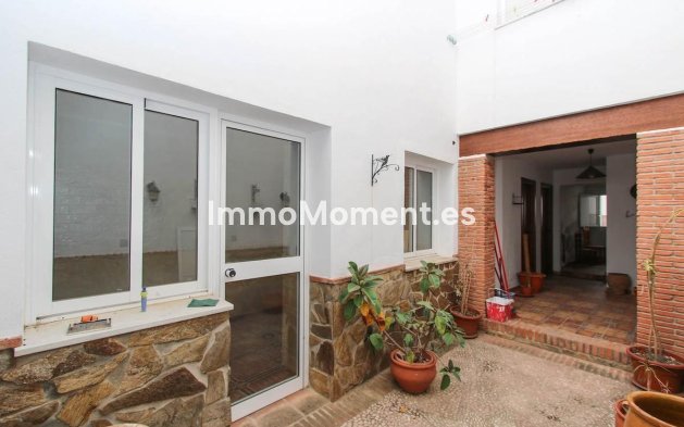 Reventa - Adosado - Interior  - Guaro