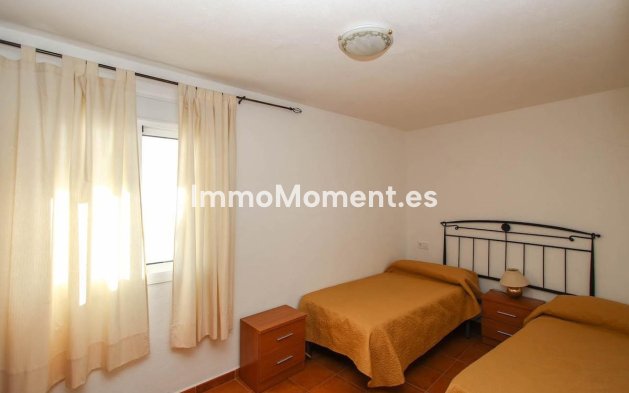 Reventa - Adosado - Interior  - Guaro