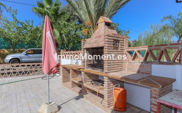 Reventa - Villa - Interior  - Guaro