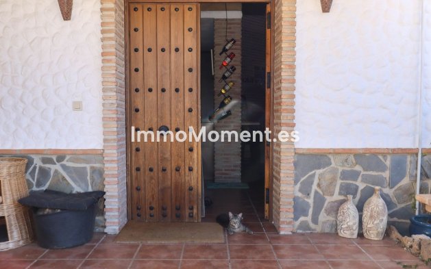 Revente - Villa individuelle - Intérieur                       - Alozaina