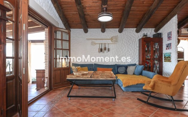 Revente - Villa individuelle - Intérieur                       - Alozaina