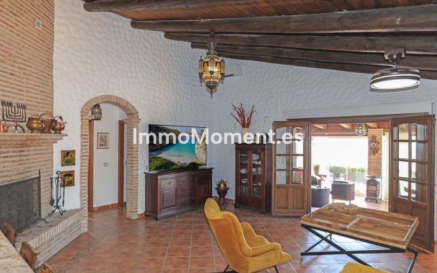 Revente - Villa individuelle - Intérieur                       - Alozaina