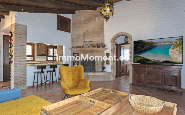Revente - Villa individuelle - Intérieur                       - Alozaina