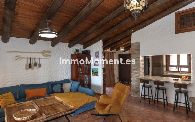 Revente - Villa individuelle - Intérieur                       - Alozaina