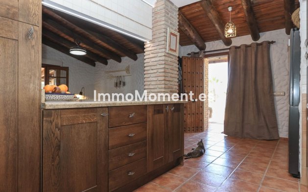 Revente - Villa individuelle - Intérieur                       - Alozaina