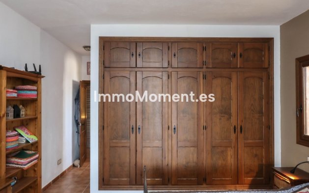 Revente - Villa individuelle - Intérieur                       - Alozaina