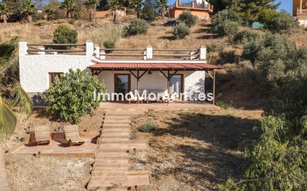 Revente - Villa individuelle - Intérieur                       - Alozaina