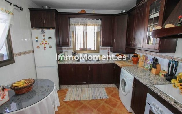 Wiederverkauf - Villa -   Inländisch - Guaro