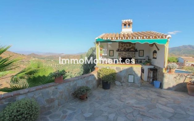 Wiederverkauf - Villa -   Inländisch - Guaro