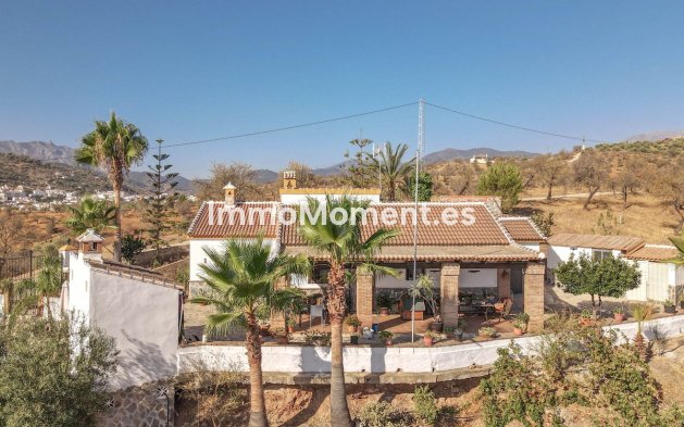 Wiederverkauf - Villa -   Inländisch - Guaro