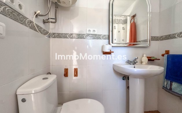 Wiederverkauf - Villa -   Inländisch - Guaro