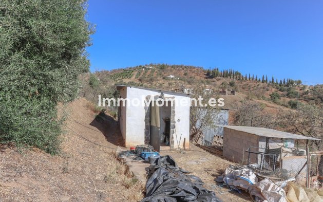 Wiederverkauf - Villa -   Inländisch - Guaro