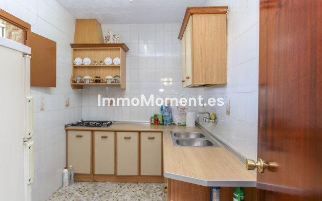 Wiederverkauf - Landhaus -   Inländisch - Guaro