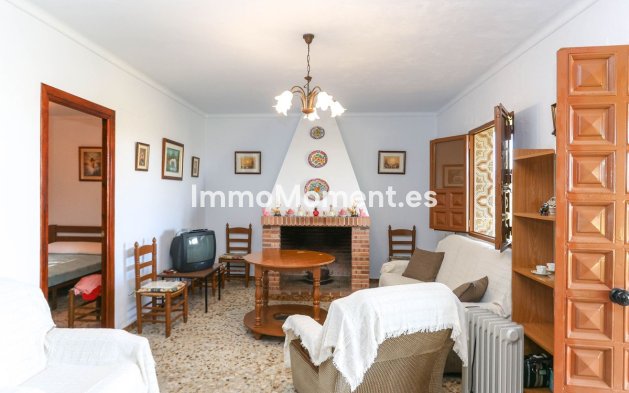 Wiederverkauf - Landhaus -   Inländisch - Guaro