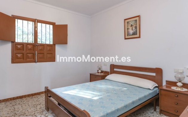 Wiederverkauf - Landhaus -   Inländisch - Guaro