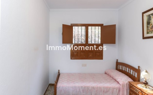 Wiederverkauf - Landhaus -   Inländisch - Guaro