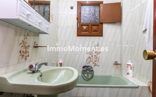 Wiederverkauf - Landhaus -   Inländisch - Guaro