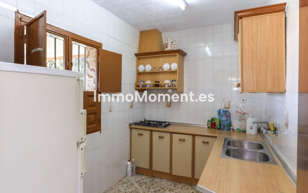 Wiederverkauf - Landhaus -   Inländisch - Guaro